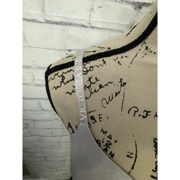 Victoria’s Secret Bra T Shirt Lightly Lined Demi Size 34DD Gray Logo Convertible - Picture 2 of 10